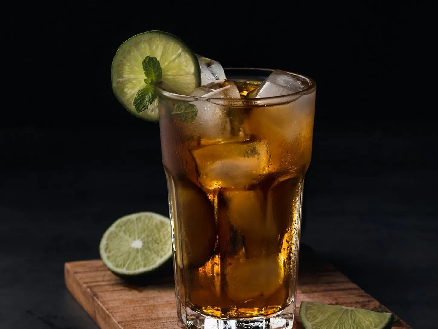 Como Fazer 1 Litro de Chá Mate Gelado Caseiro: Receita Refrescante: foto do prato pronto