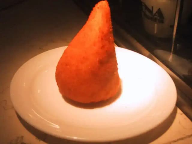 Coxinha Grande Caseira com 1 kg de Farinha: prato pronto