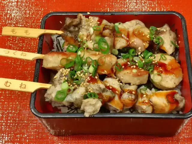 Espetinho de Frango com Queijo Coalho: prato pronto