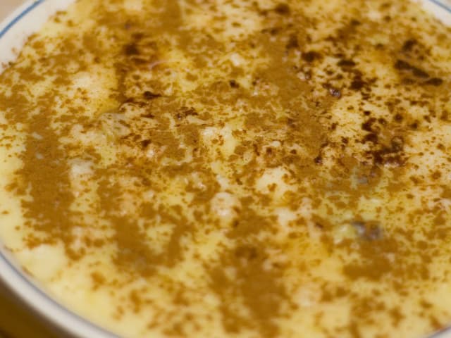 Arroz Doce Cremoso Tradicional com Canela: prato pronto