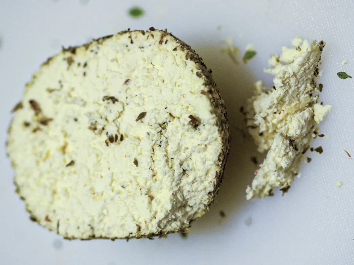 Queijo Chancliche Caseiro com Zaatar e Azeite: foto do prato pronto
