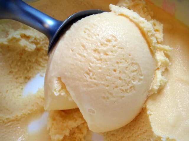 Sorvete de Maracujá Cremoso no Liquidificador: prato pronto