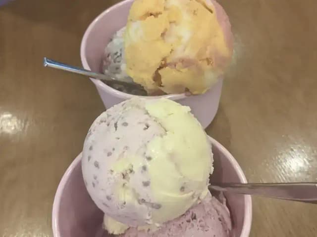 Sorvete de Morango e Cream Cheese Cremoso: prato pronto