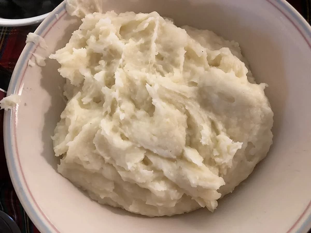 Torta de batata com frango desfiado e parmesão: foto do prato pronto