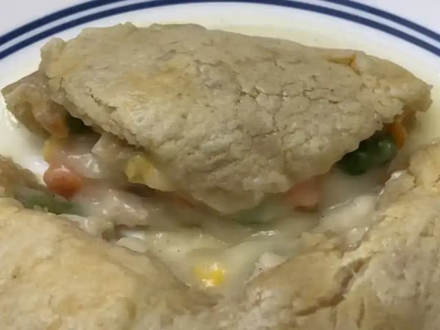 Torta de Frango Desfiado Fit: prato pronto