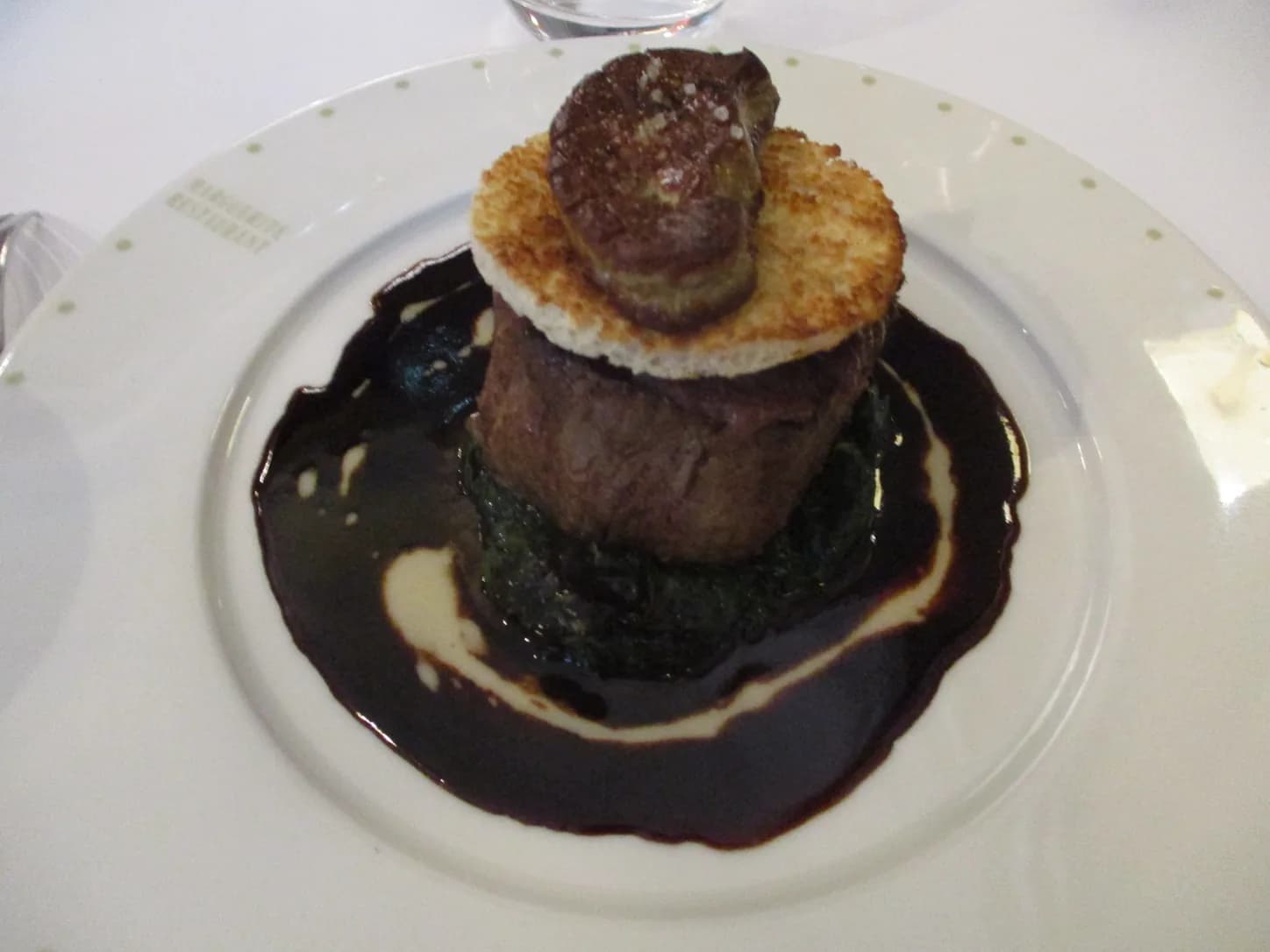 Como Fazer Tornedor de Filé-Mignon Suculento na Frigideira: foto do prato pronto