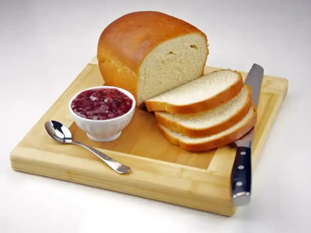 Pão de Liquidificador: 600 g de Farinha Rende 16 Fatias: prato pronto