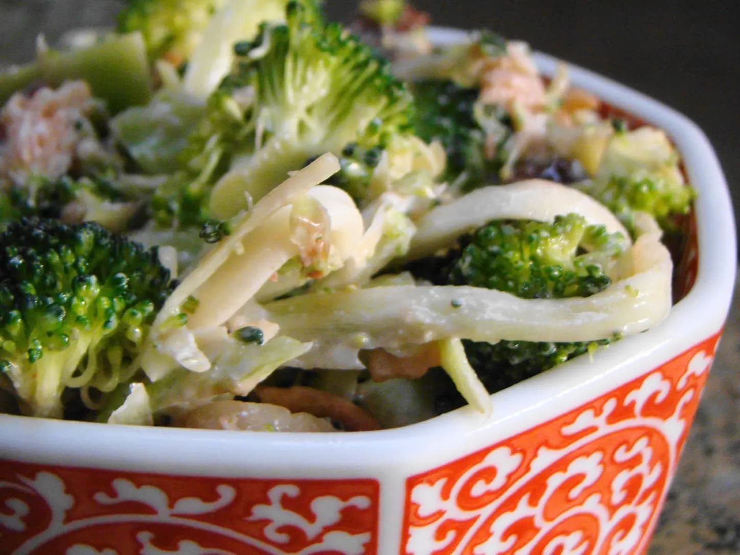 Salada de Brócolis Cru com Cuscuz de Milho: foto do prato pronto