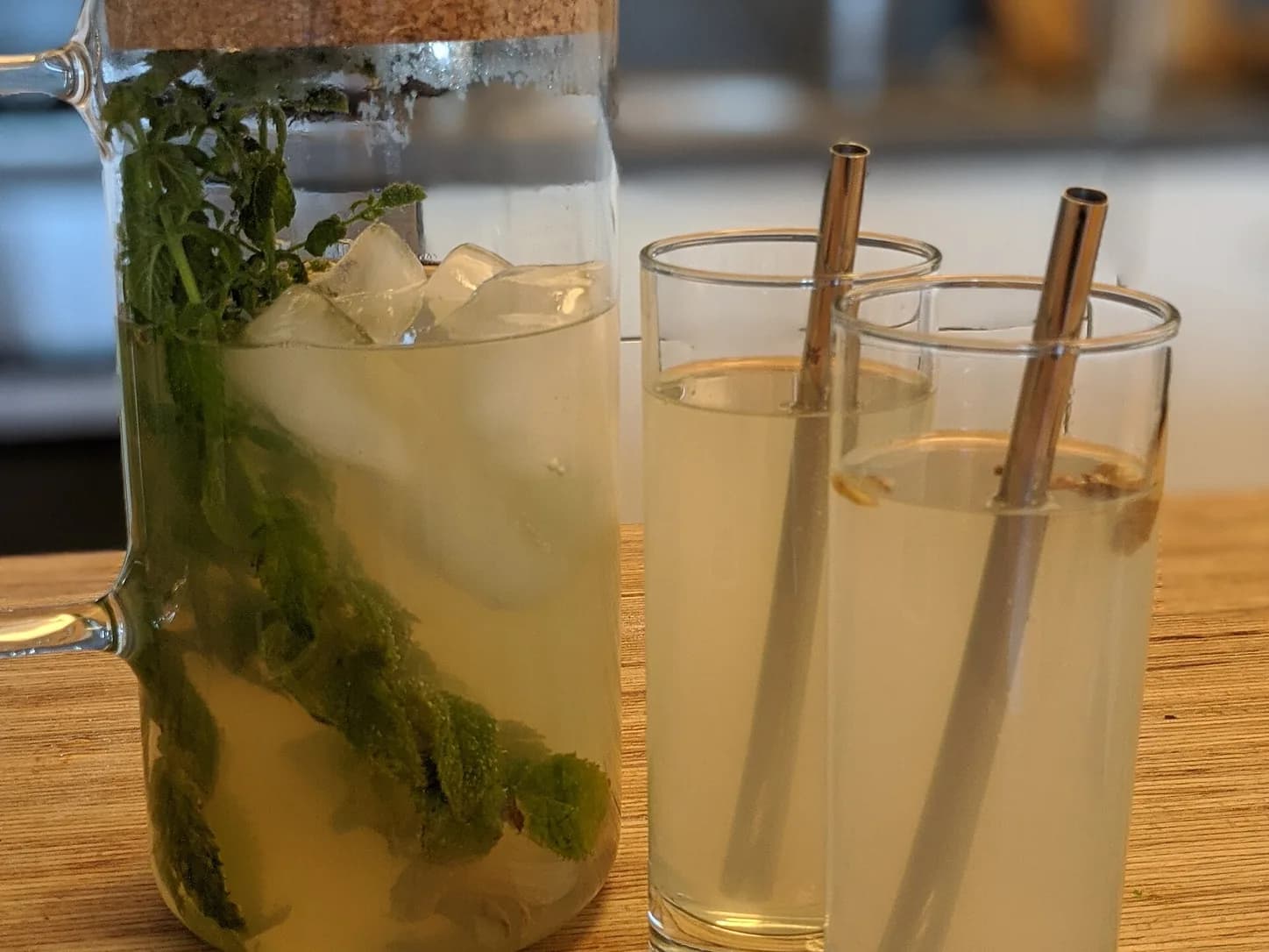 Suco de Limão com Casca: 3 Limões e 1 Litro Sem Amargar: foto do prato pronto