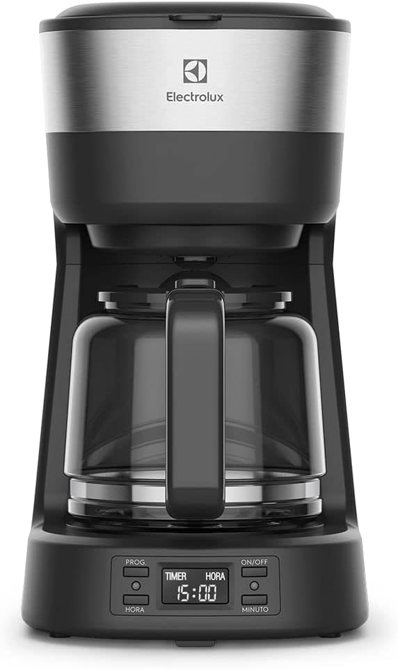Cafeteira Electrolux ECM25 compacta