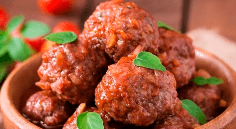 almôndegas com farinha de trigo